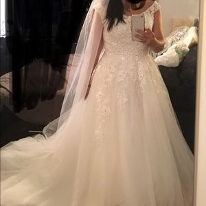 Anya White Lace Appliqué Wedding Dress